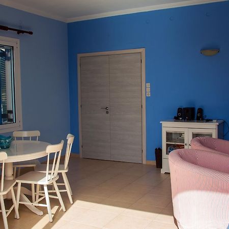 Irimar Retreat Managed By Hilltop Residences Mikrá Mandínia المظهر الخارجي الصورة